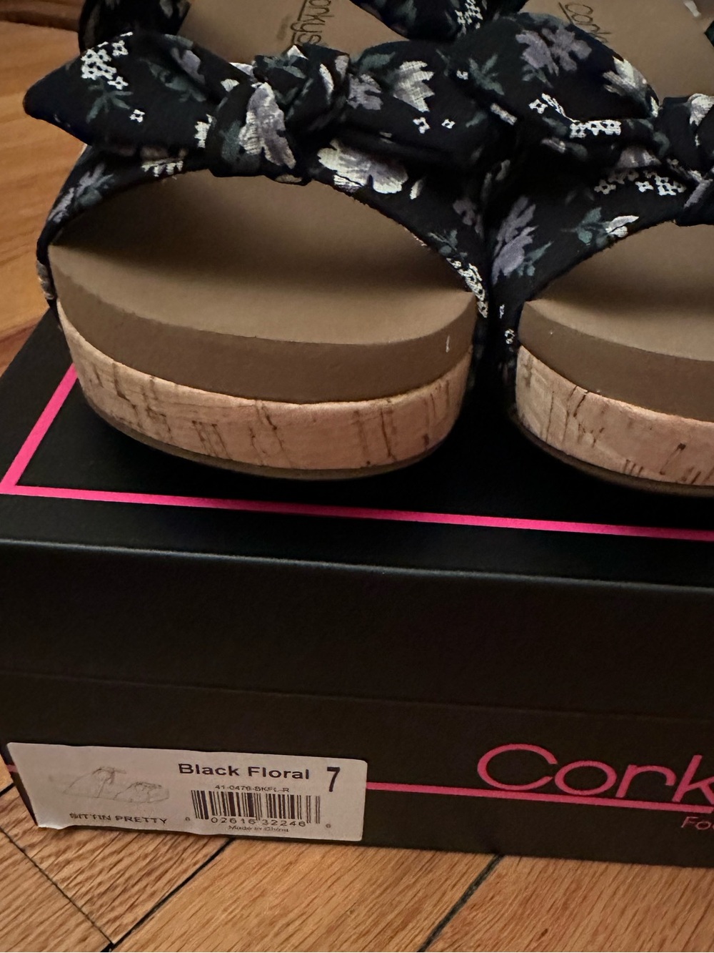 NIB CORKYS BLACK FLIEAL WEDGE SANDALS - Picture 4 of 6